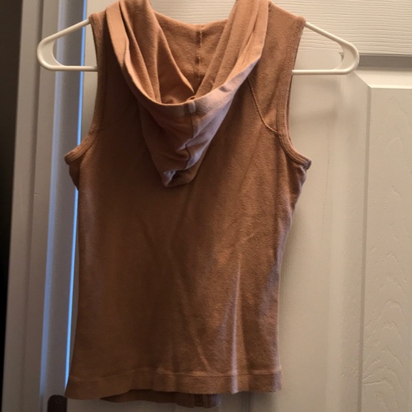 Hooters top wear only once. - Picture 2 of 2